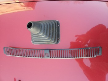 1990 GT Defrost vent and manual boot