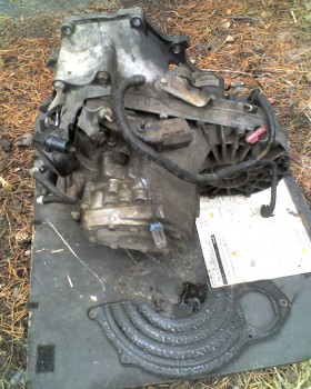 04-22-10_1752.jpg (157.07 KiB) Viewed 5826 times Input and output shafts are WAY bigger than the 282 though, so there is something to the thoughts that these are a stronger trans. Still, the 282s don't tend to break easily, even the Fiero crowd has had good longevity with them next to mildly built SBCs...