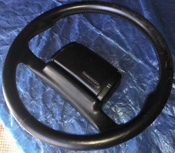 GTZsteeringwheel3.jpg